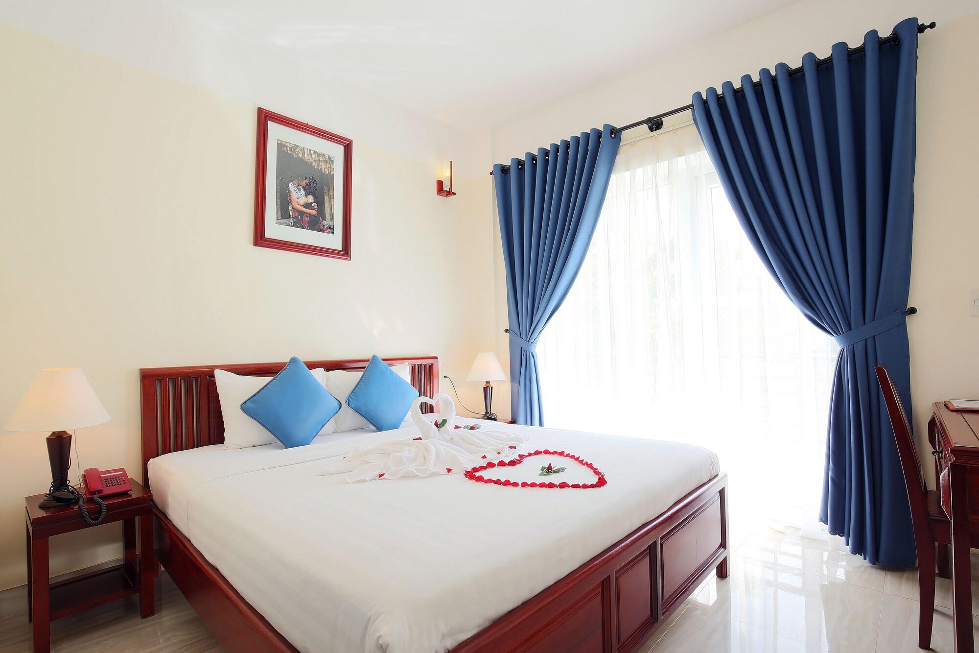 Prince Hotel Hoi An Bagian luar foto