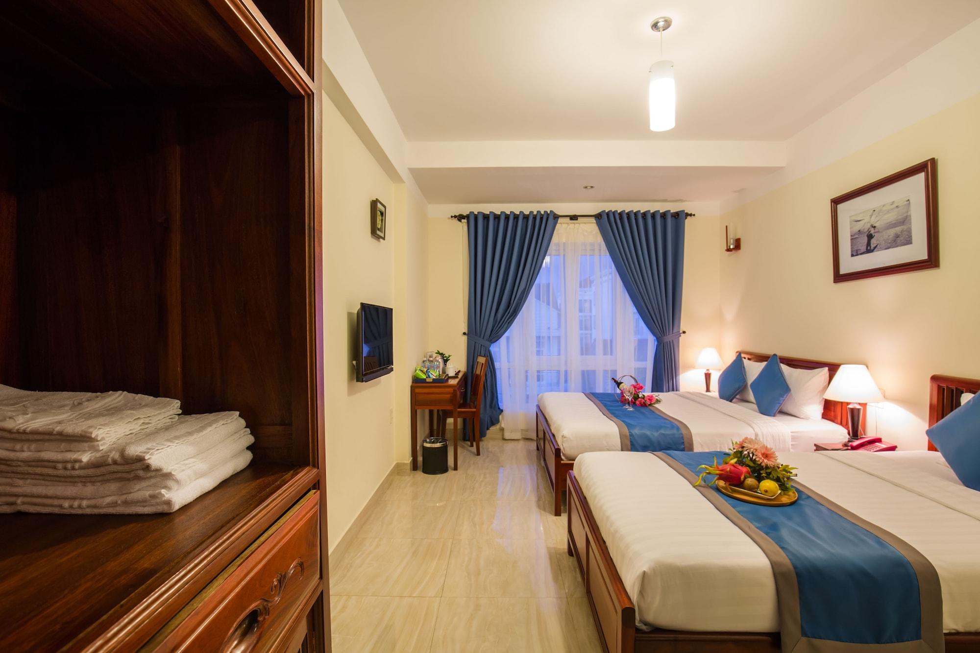 Prince Hotel Hoi An Bagian luar foto