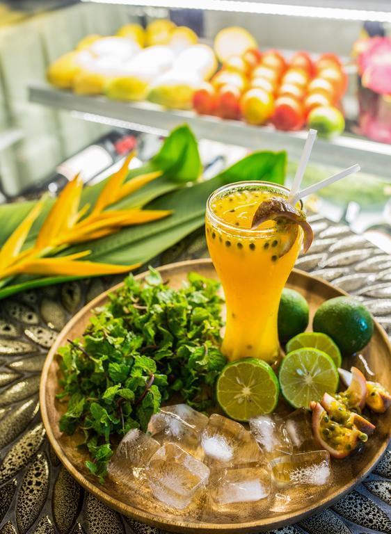 Prince Hotel Hoi An Bagian luar foto