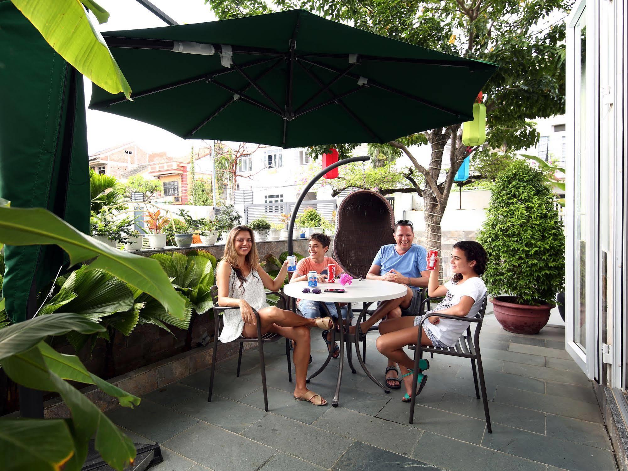 Prince Hotel Hoi An Bagian luar foto