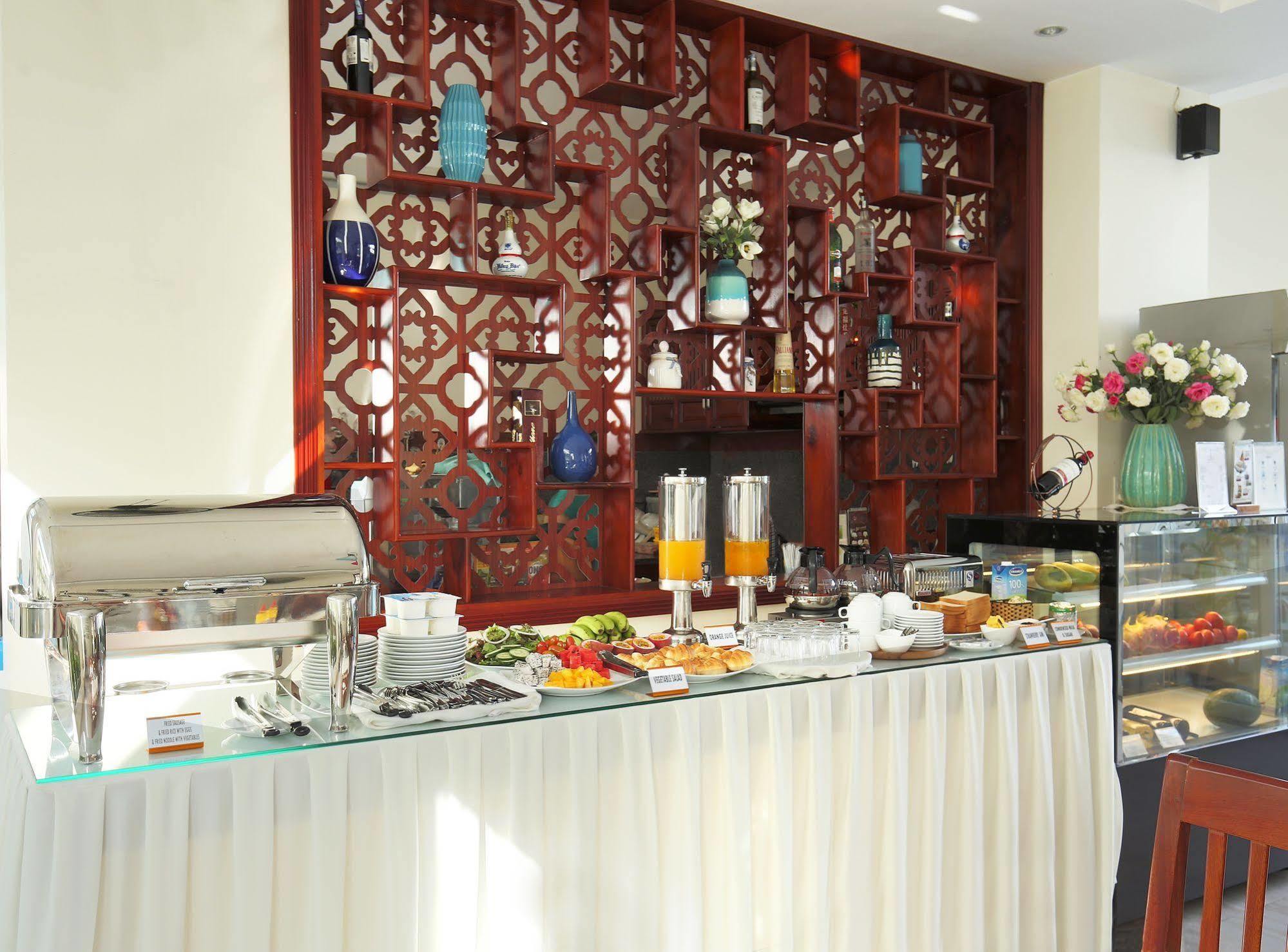 Prince Hotel Hoi An Bagian luar foto