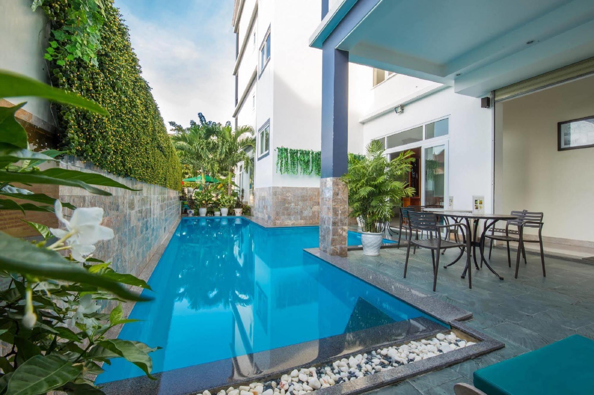 Prince Hotel Hoi An Bagian luar foto